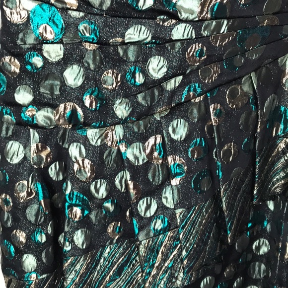 Formal mini - Picture 3 of 3